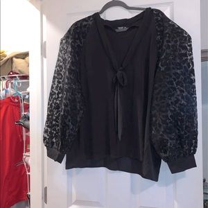 Women’s long sleeve blouse